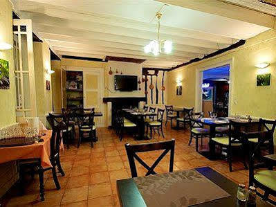 Logis Hotel Restaurant Metropole Mirande  Luaran gambar